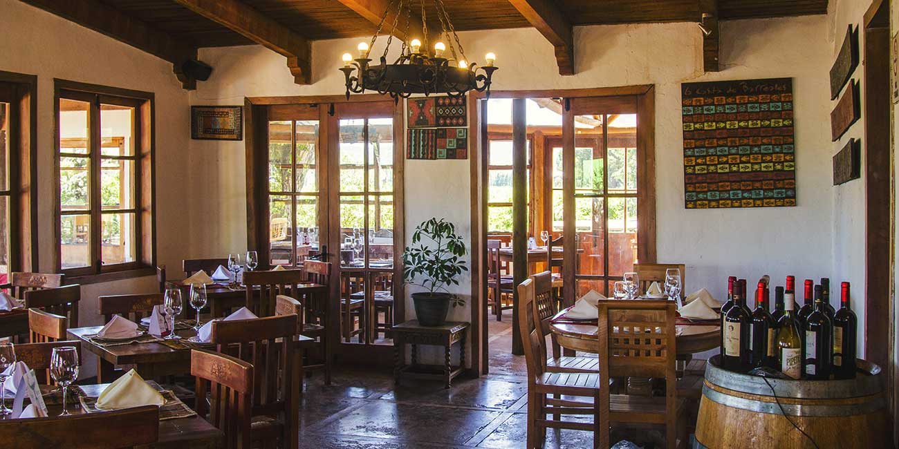Casita Barreales Restaurant Area